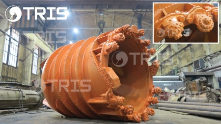 BARRENAS SACANUCLEOS REFORZADAS DE ROCAS. CORE BARREL. CORONAS DE PERFORACION. core barrel with roller cutter rock bit